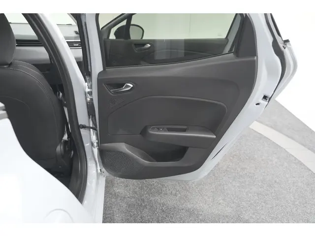 Renault Clio TCe 90 Evolution 2024 Benzine 70