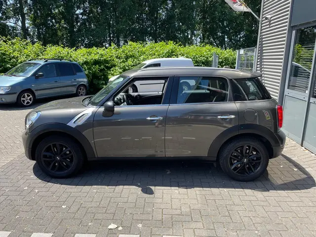 MINI Countryman Mini 1.6 One Edition 2012 Benzine 6