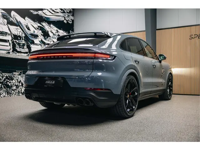 Porsche Cayenne Coupé 3.0 E-Hybrid 2024 Hybride Benzine 11