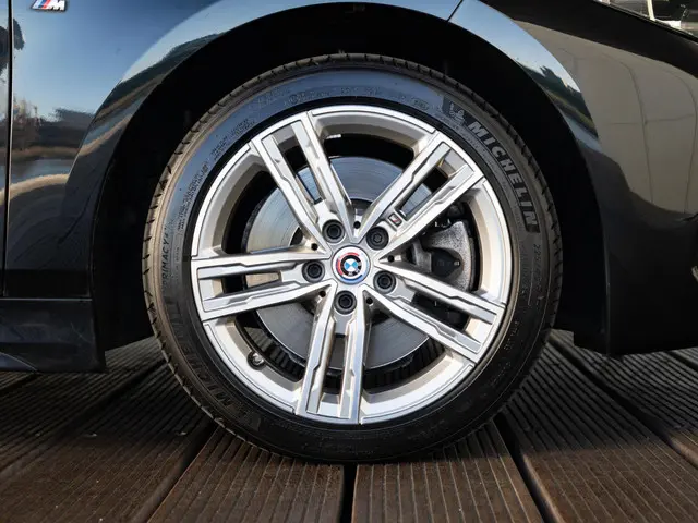 BMW 1 Serie 120i 2022 Benzine 6