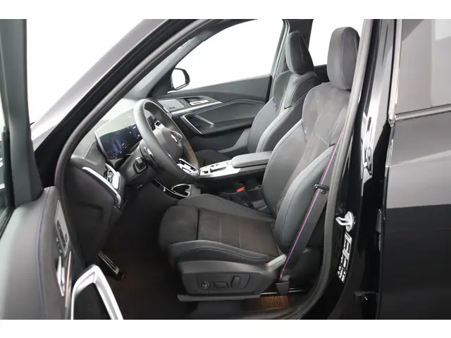 BMW X1 xDrive23i 2026 Benzine 14