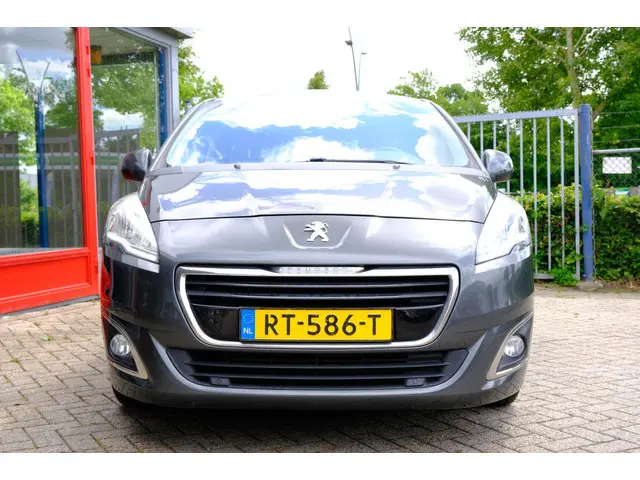 Peugeot 5008 1.6 HDi Blue Lease 2014 Diesel 7