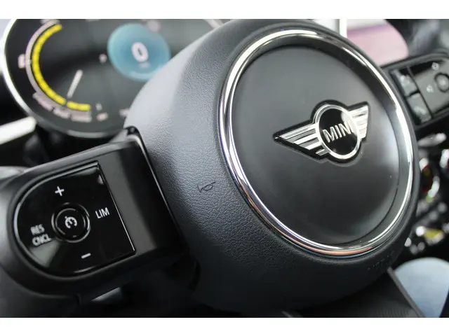 MINI Electric Mini MINI Electric 33 kWh 2022 Elektrisch 44