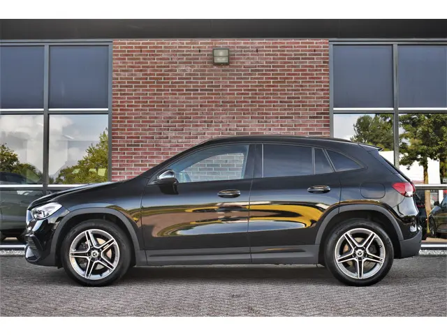 Mercedes-Benz GLA 250 e AMG 2021 Hybride Benzine 63
