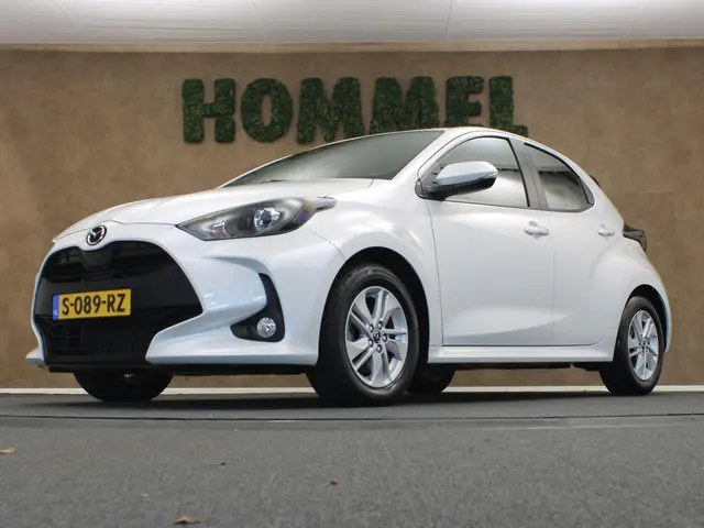 Mazda 2 Hybrid 1.5 Agile 2023 Hybride Benzine 12