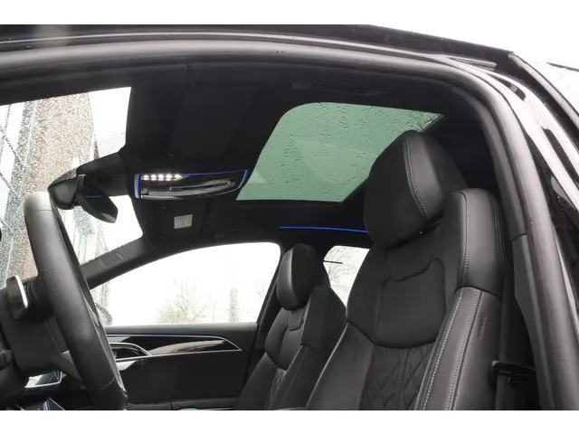 Audi A8 60 TFSI e quattro 2022 Hybride Benzine 11