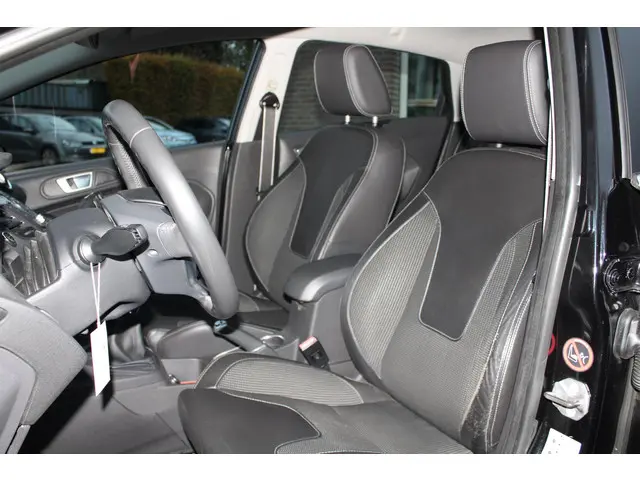 Ford Fiesta 1.0 EcoBoost Titanium X 2015 Benzine 11