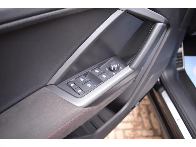 Audi RSQ3 Sportback 2022 Benzine 17