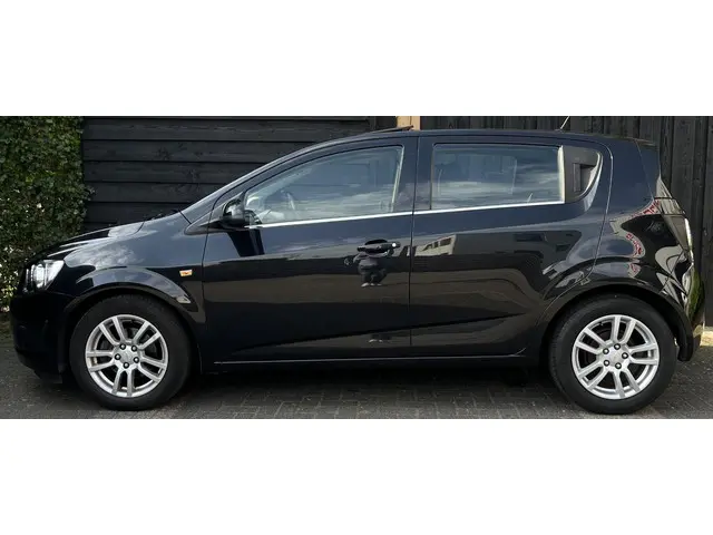 Chevrolet Aveo 1.6 2012 Benzine 7