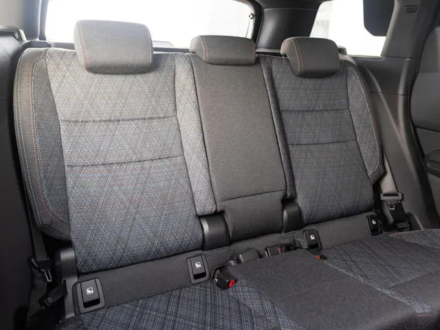 MINI Countryman C 2026 Benzine 11