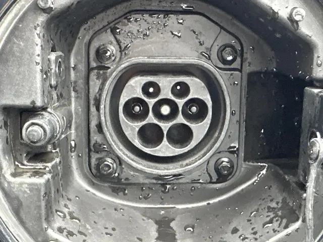 MG EHS 1.5 TGDI Luxury 2023 Hybride Benzine 36