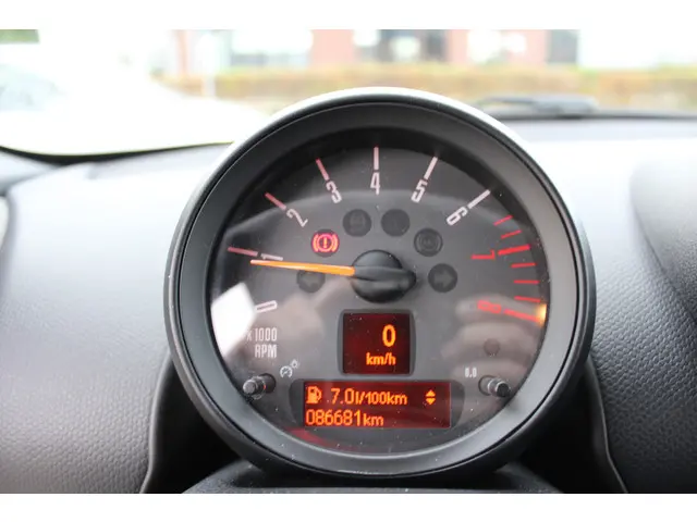 MINI Countryman Mini 1.6 Cooper Pepper 2017 Benzine 17