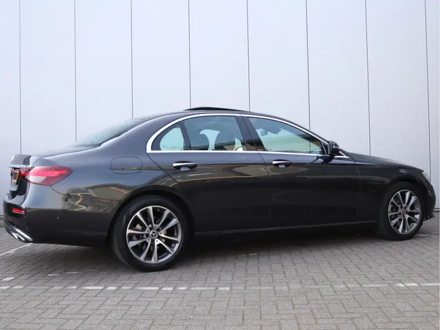 Mercedes-Benz E-Klasse 200 Luxury 2022 Hybride Benzine 5