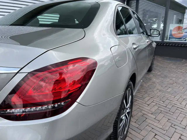 Mercedes-Benz C-Klasse Business Solution 2019 Benzine 13