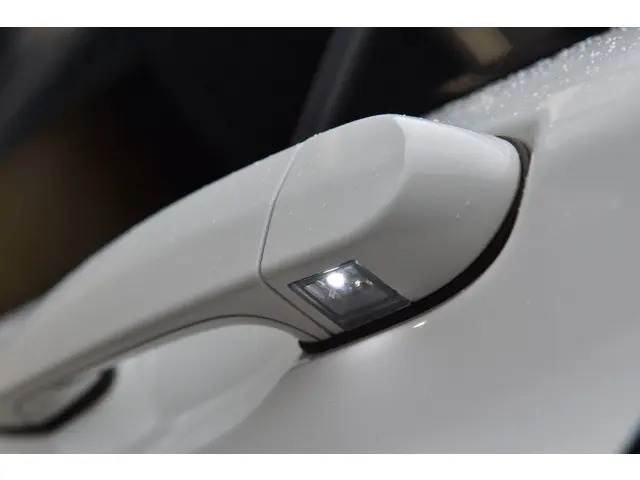 BMW 1 Serie 118i Executive 2018 Benzine 24