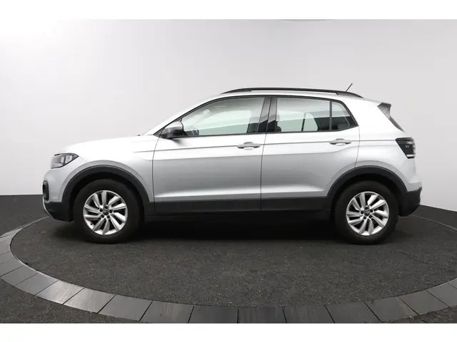 Volkswagen T-Cross 1.0 TSI 110pk DSG Life 2023 Benzine 16