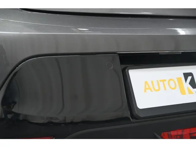 Peugeot 208 PureTech 100 Allure Pack 2023 Benzine 21