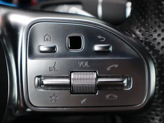 Mercedes-Benz C-Klasse Coupé C 180 2020 Benzine 14