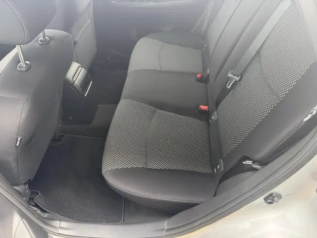 Nissan Pulsar 1.2 DIG-T Connect Edition 2015 Benzine 14