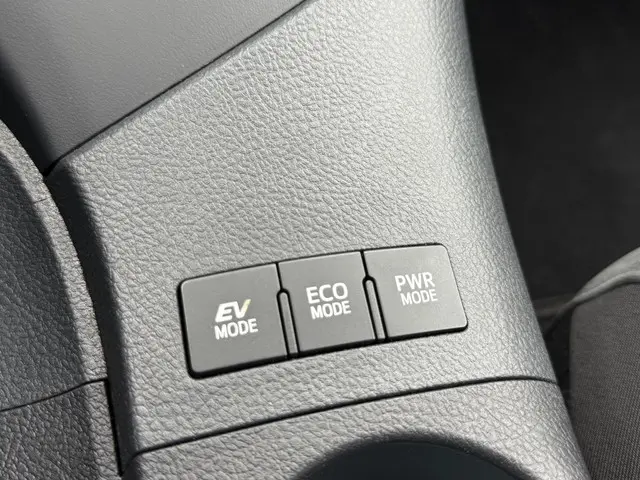 Toyota Auris 1.8 Hybrid Dynamic Go 2018 Hybride Benzine 22