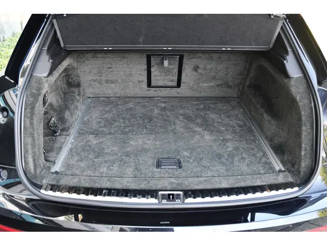 Bentley Bentayga 4.0 V8 First Edition 2021 Benzine 31