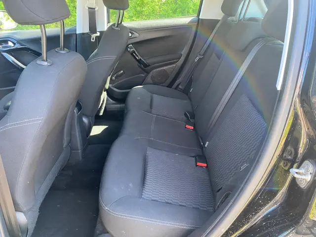 Peugeot 208 1.2 PureTech Blue Lion 2018 Benzine 10