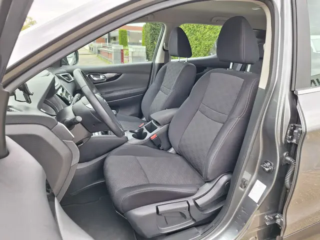 Nissan QASHQAI 1.2 Acenta 2017 Benzine 10