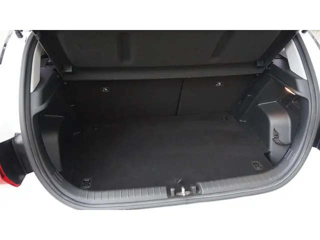 Hyundai i20 1.2 MPI Comfort Smart 2022 Benzine 26