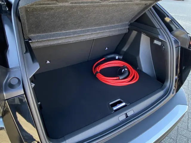Peugeot e-2008 EV GT Avantage 54 kWh 2025 Elektrisch 15