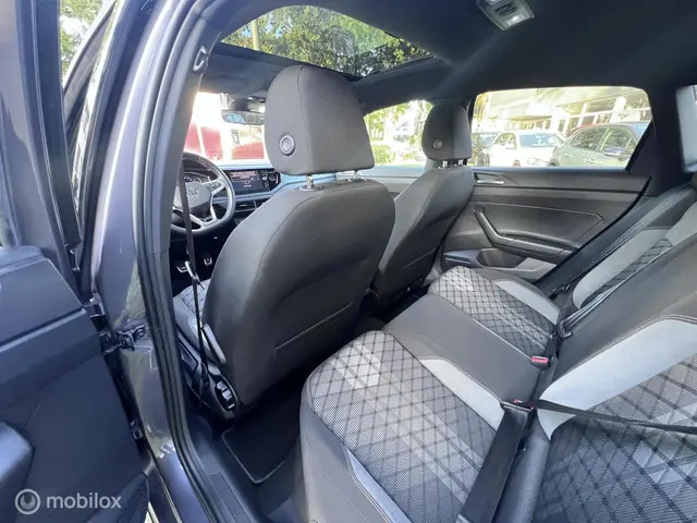 Volkswagen Polo 1.0 TSI R-Line Business 2022 Benzine 15