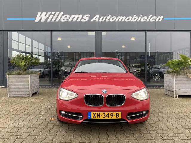 BMW 1 Serie 118i High Executive 2012 Benzine 2