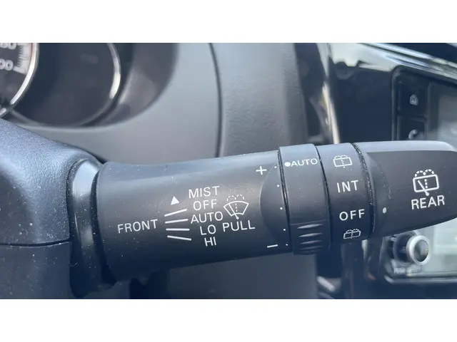 Mitsubishi Space Star 1.2 Connect+ 2024 Benzine 21
