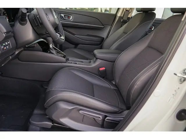 Honda HR-V 1.5i e:HEV ADVANCE 2024 Hybride Benzine 24