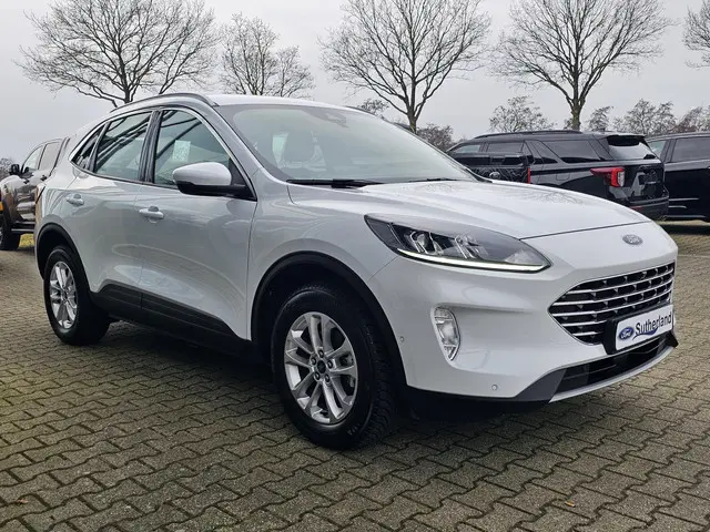 Ford Kuga 2.5 PHEV Titanium 2022 Hybride Benzine 6