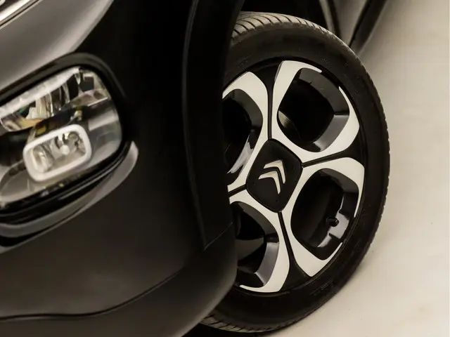 Citroën C3 Aircross 1.2 PureTech S&S Shine 2019 Benzine 17