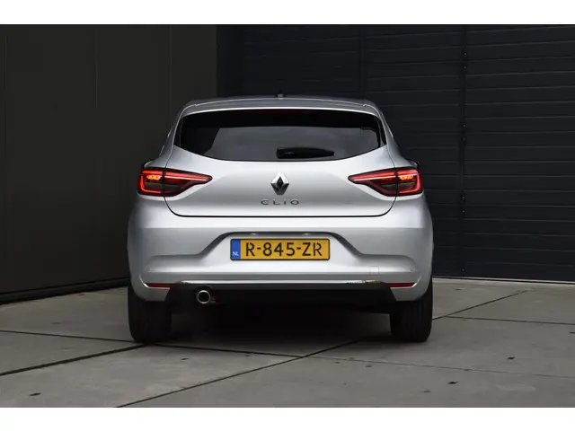 Renault Clio TCe 90 Techno 2022 Benzine 9