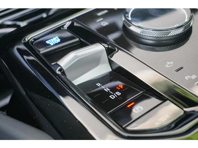 BMW i5 Sedan eDrive40 2025 Elektrisch 12
