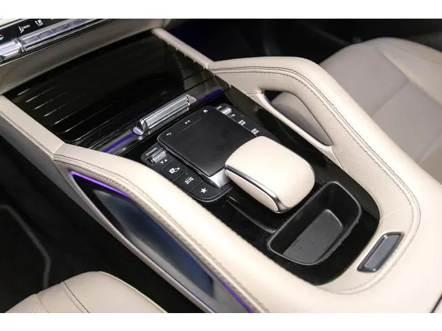 Mercedes-Benz GLE 350 e 4MATIC 2022 Hybride Benzine 22