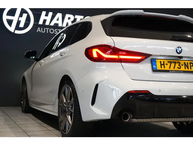 BMW 1 Serie 118i 2020 Benzine 16
