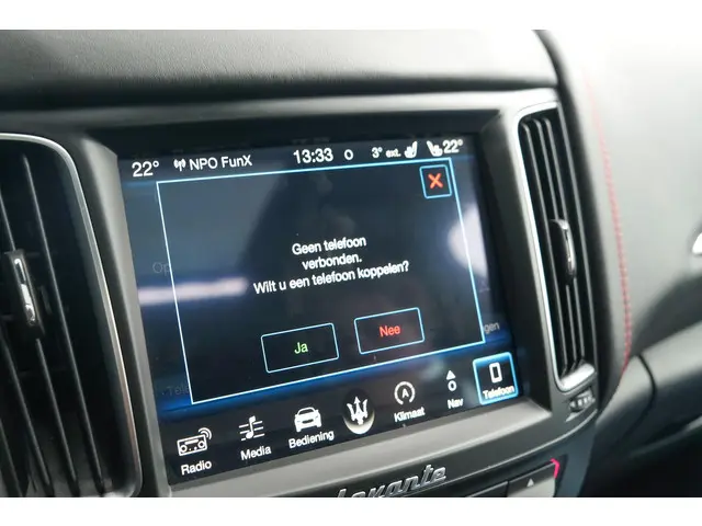 Maserati Levante Gransport 3.0 V6 D 275pk 2019 Diesel 23