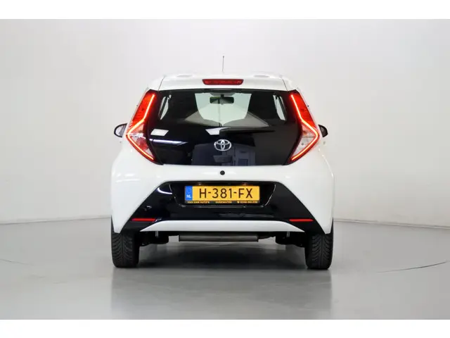 Toyota Aygo 1.0 VVT-i X-play 2020 Benzine 29