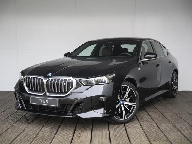 BMW i5 eDrive40 2025 Elektrisch 63