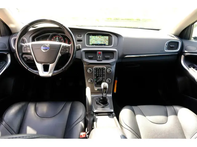 Volvo V40 1.6 T2 Summum Navi|Leder|Clima|LMV 2015 Benzine 12