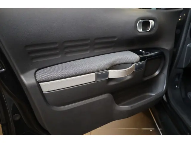 Citroën C4 Cactus PT 82 Feel 2015 Benzine 45