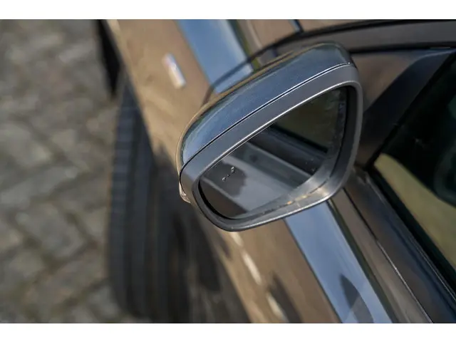Ford Focus 1.0 EcoBoost Hybrid ST Line 2024 Benzine 32