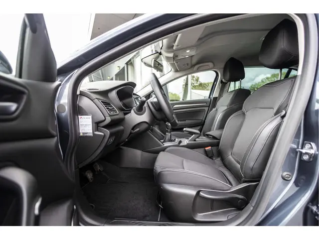 Renault Mégane 1.0 TCe Zen 2022 Benzine 9