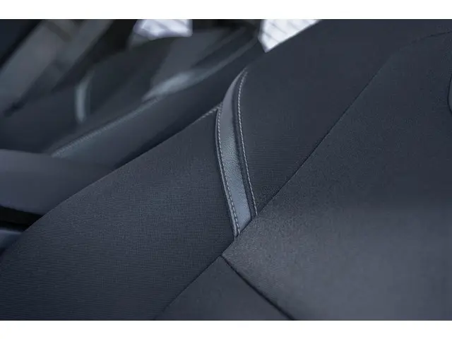 Volvo V40 T3 Momentum Automaat 2015 Benzine 22