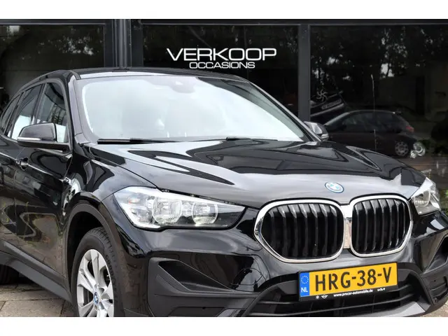 BMW X1 XDrive25e 2021 Hybride Benzine 4
