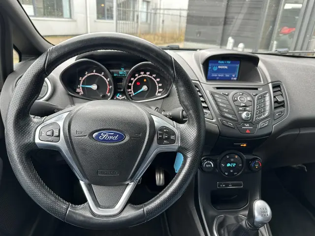 Ford Fiesta 1.0 EcoBoost ST Line 2017 Benzine 8