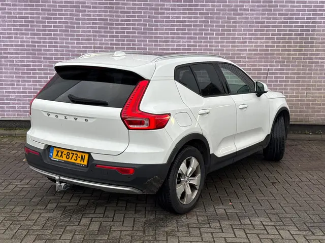 Volvo XC40 1.5 T3 Momentum 2019 Benzine 3